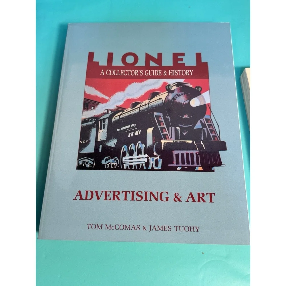 Lionel: A Collectors Guide & History by McCombs/Tuohy‎ Boxed Set Chilton